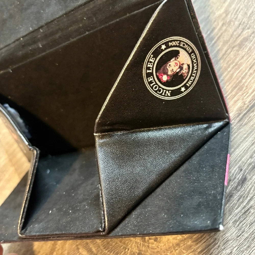 Nicole Lee Hollywood Foldable Glasses Case